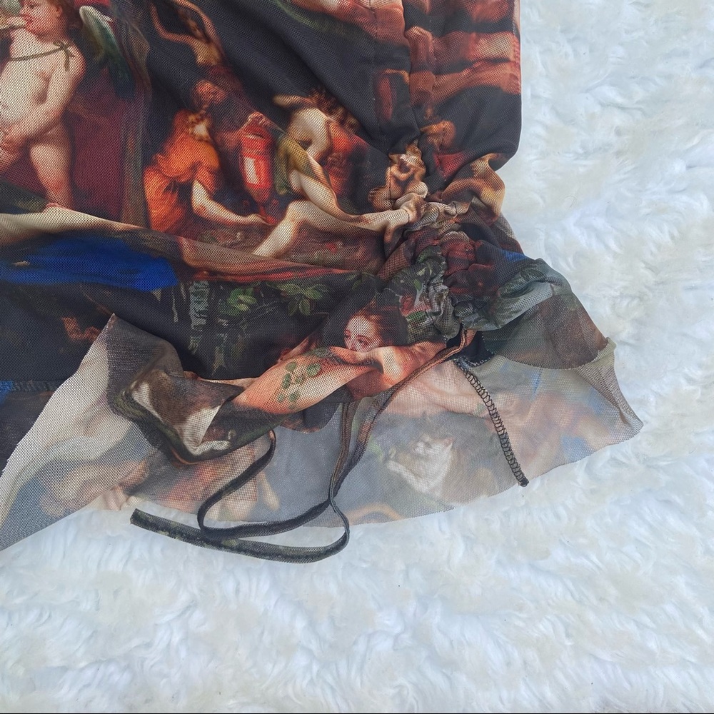 PrettyLittleThing Plus Multi Renaissance Print Ruched Bodycon Dress - Picture 7 of 8